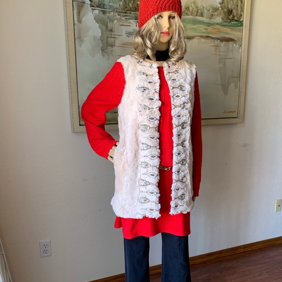 Flying Tomato Embroidered Faux Fur Vest - Picture 9 of 17